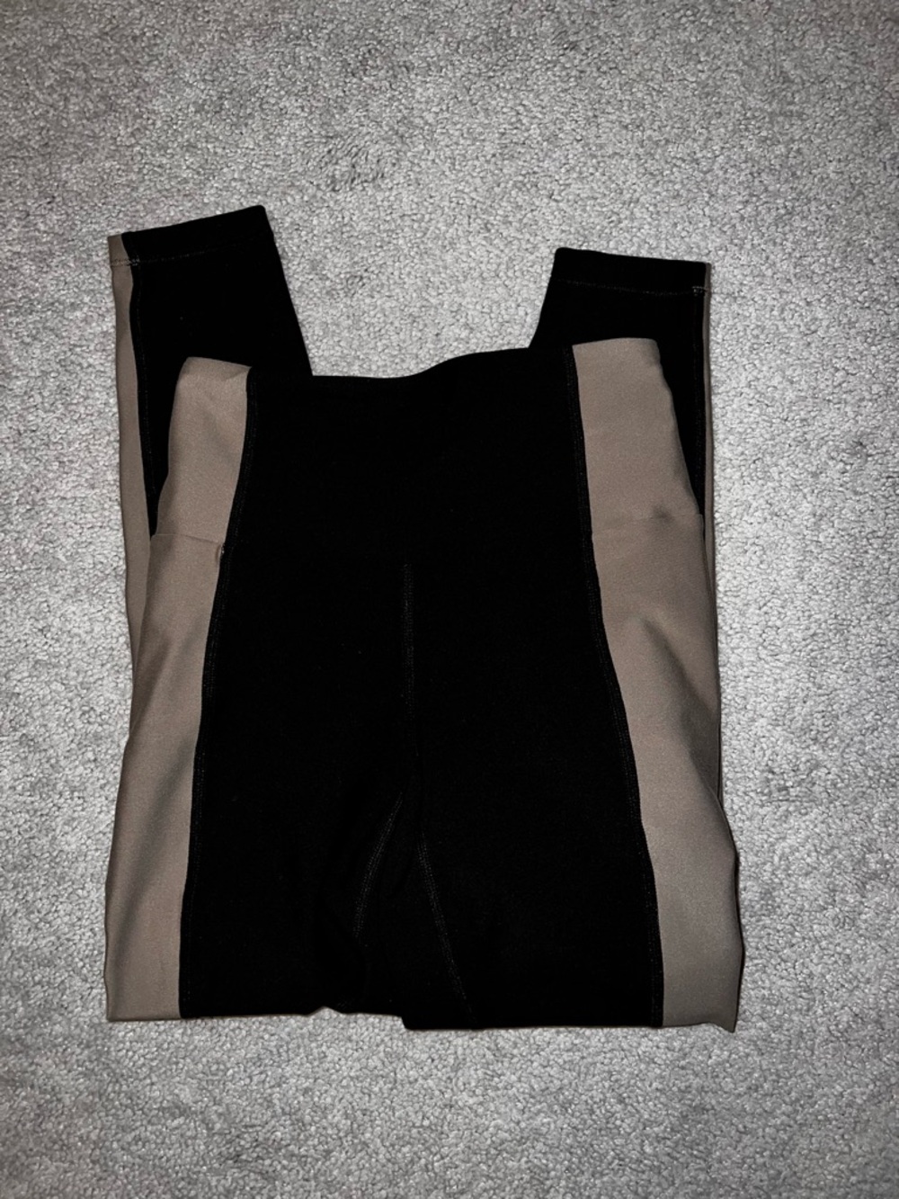 YPB Colorblock High Rise Legging - Picture 2 of 4